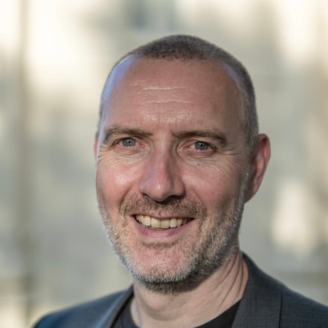 Volker Ballueder portrait