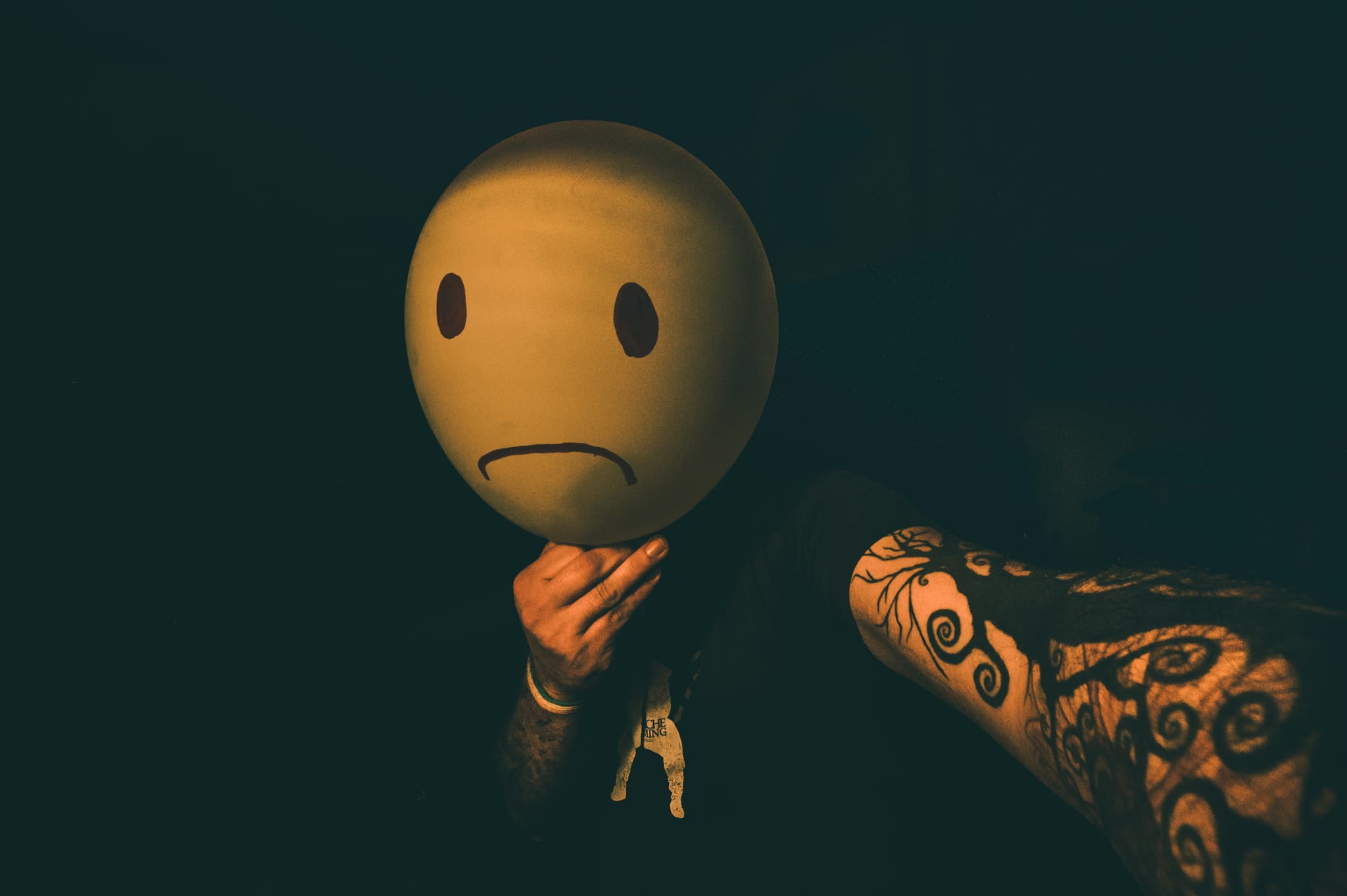 Suicidal Thoughts & Self-Harm in Men: Causes, Warning Signs and How to Get Help